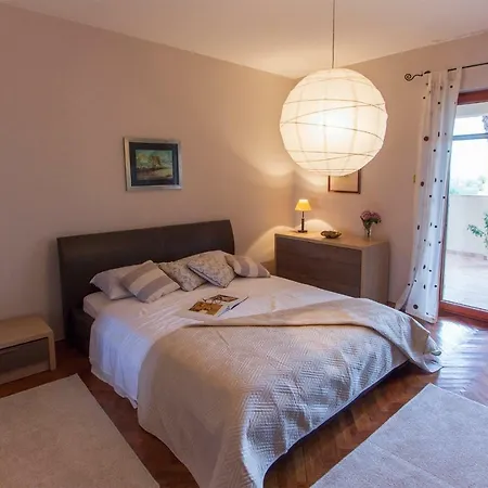 דירה Varga זאדאר