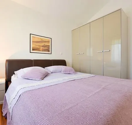 Varga Διαμέρισμα Ζαντάρ